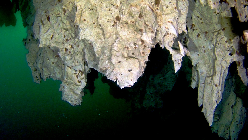rocce lago di Como, formazioni carsiche, esplorazione subacquea