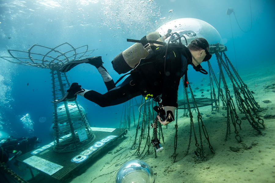 muta subacquea attrezzatura sub manutenzione