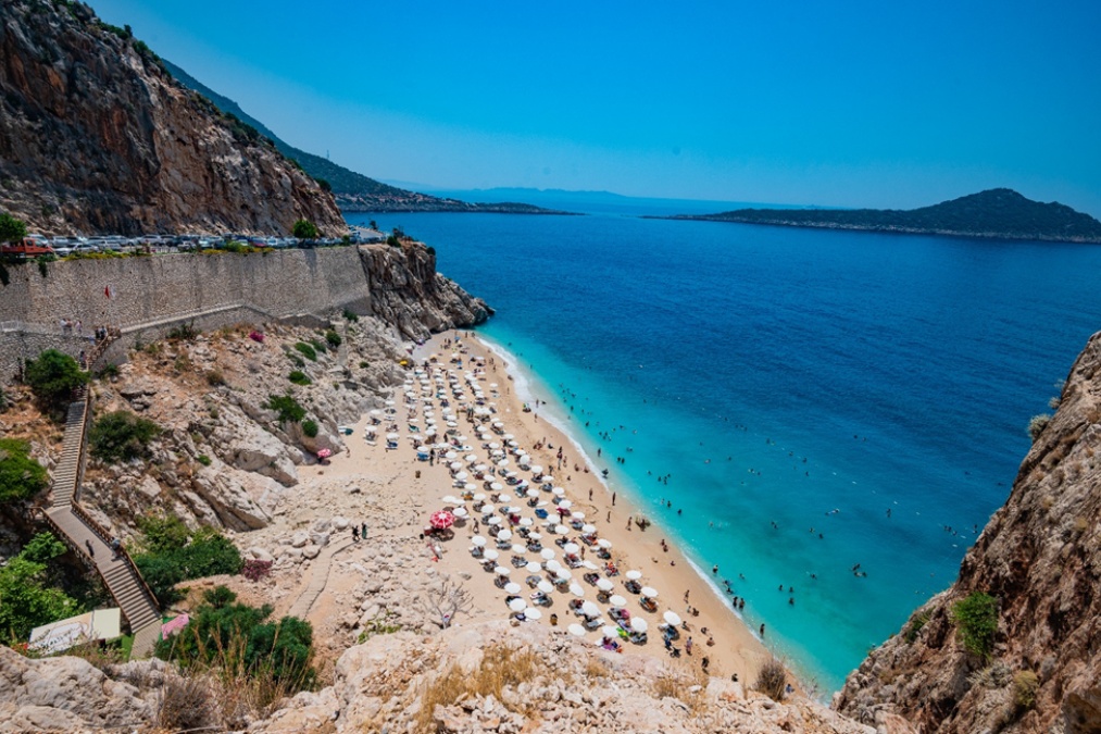 costa mar mediterraneo bagnanti turchia