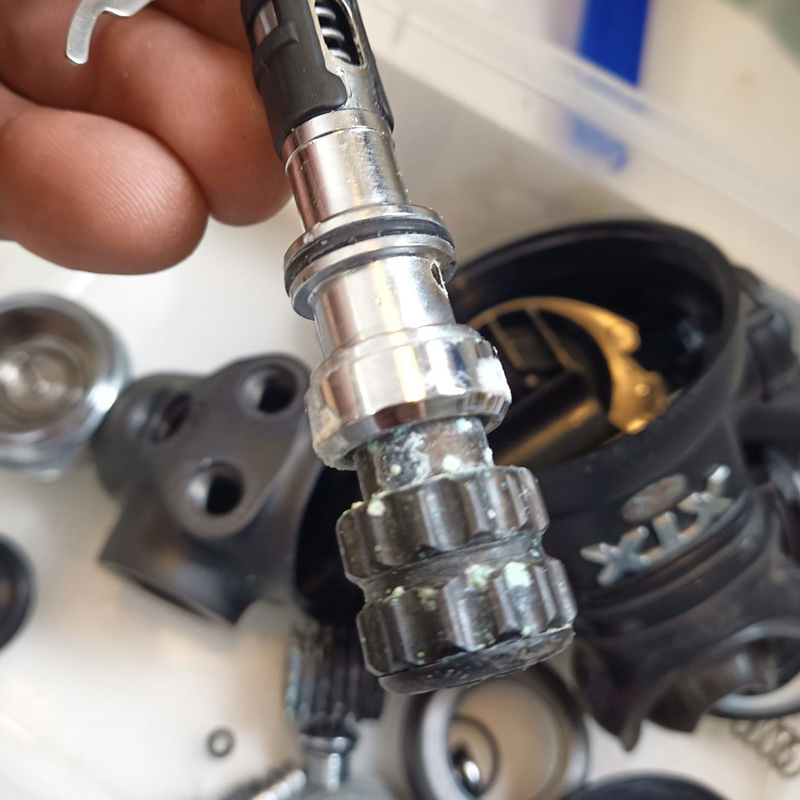 revisione-erogatore-subacqueo