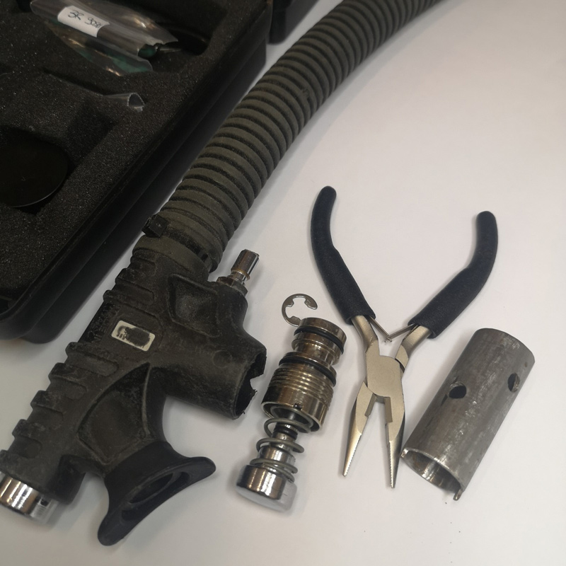 vis-erogatore-sub manutenzione attrezzatura subacquea