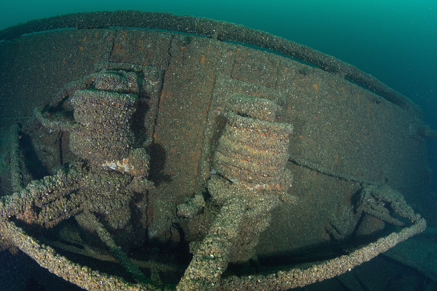 dettagli-relitto-lago