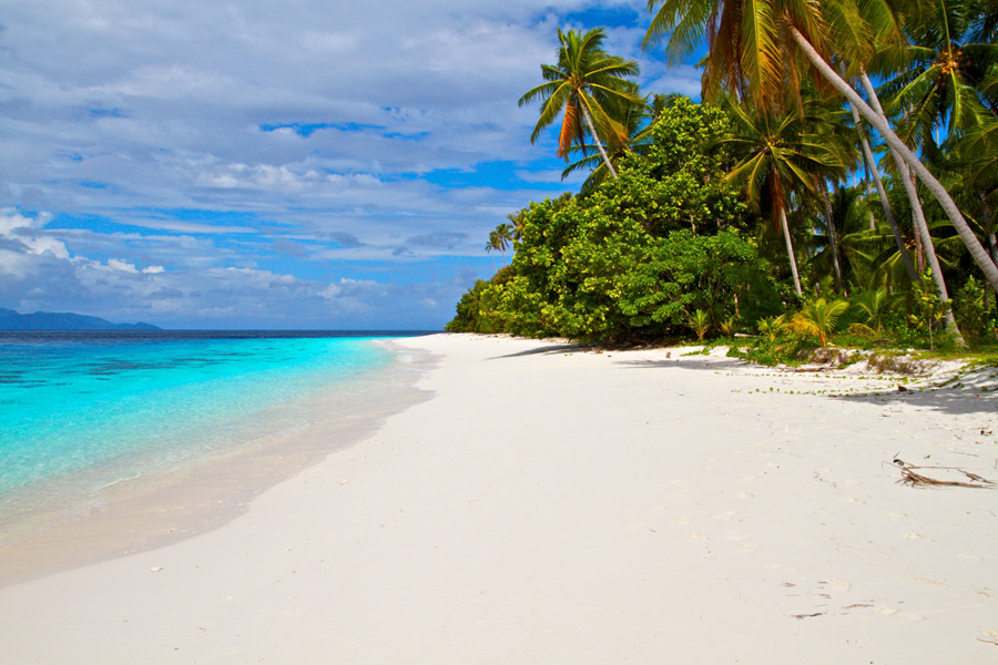 spiaggia agusta eco resort raja ampat