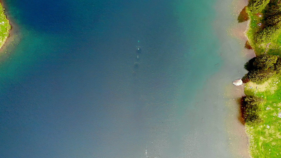 subacquei al lago svizzera drone