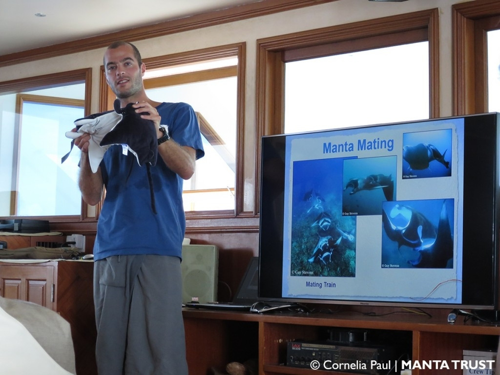 crociera subacquea scientifica manta trust